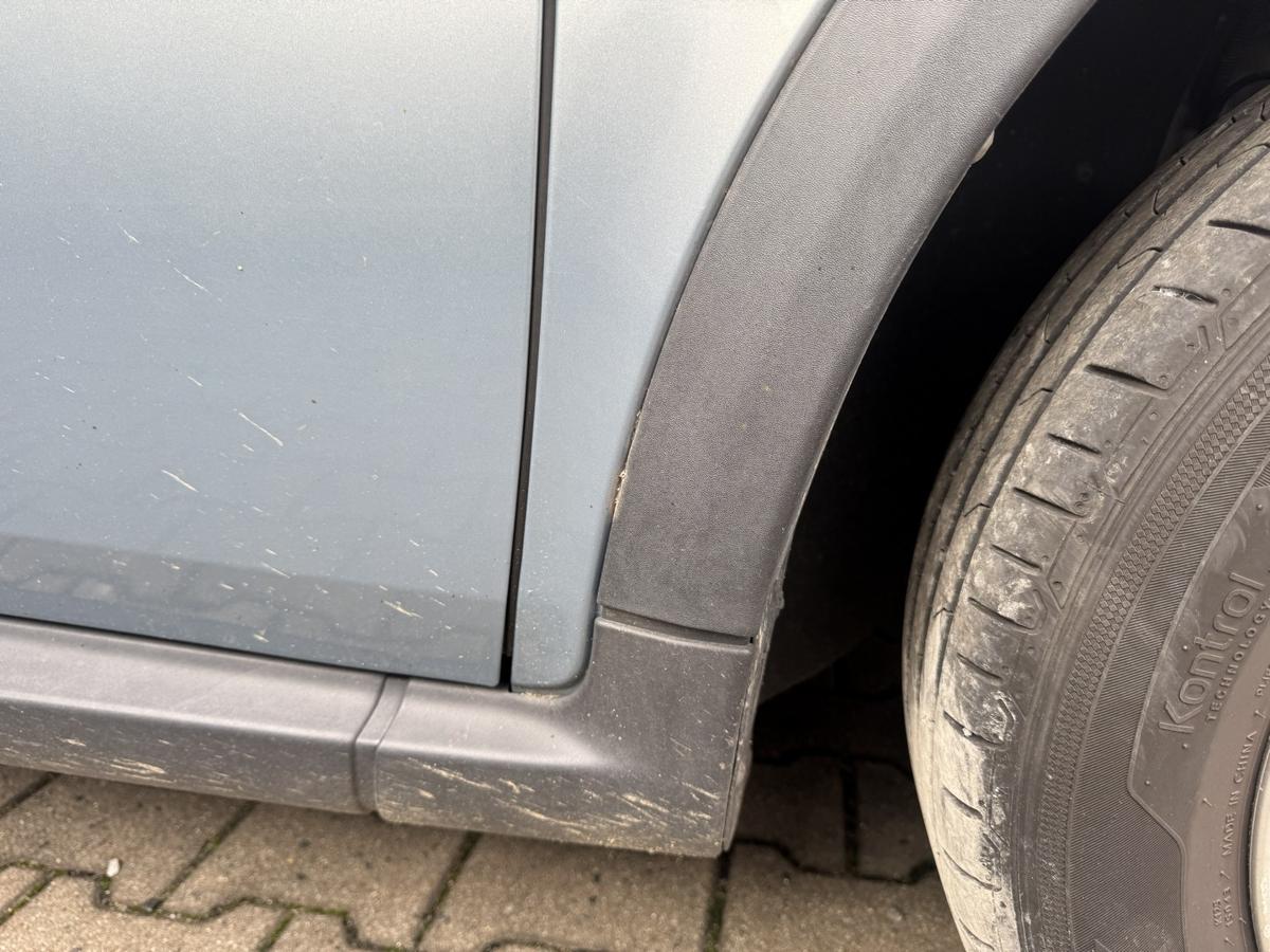 Volvo C30 original Kotfl&uuml;gel vorn rechts 49000 Chameleon Blue Metallic Bj.2008